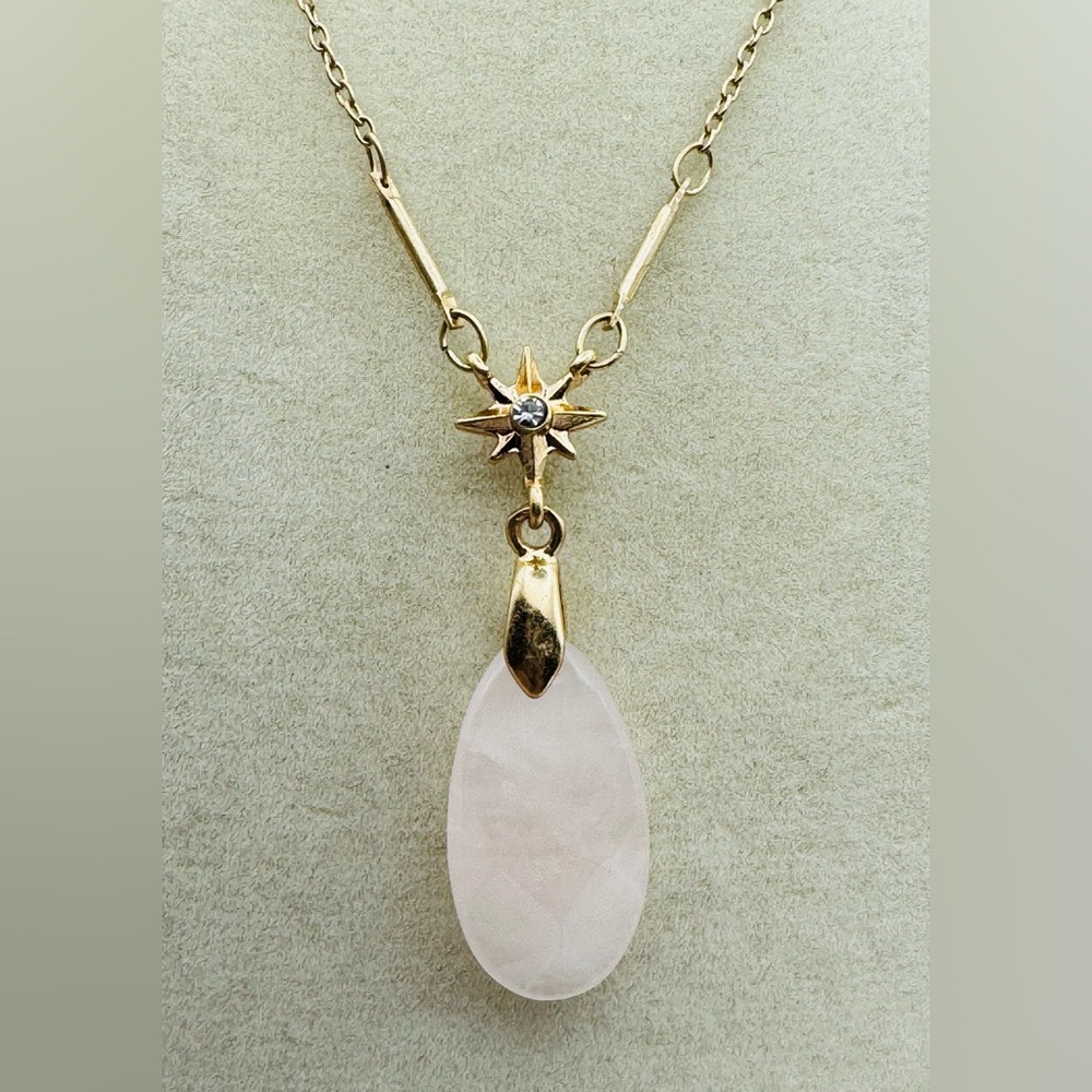 a.n.a Rose Quartz Stone Teardrop Pendant Necklace NWT 28 inches Gold Tone